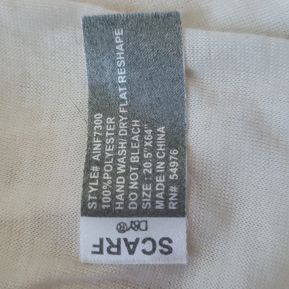 ☕ D&Y Infinity Scarf with Twisted Beaded Accent - Picture 5 of 7